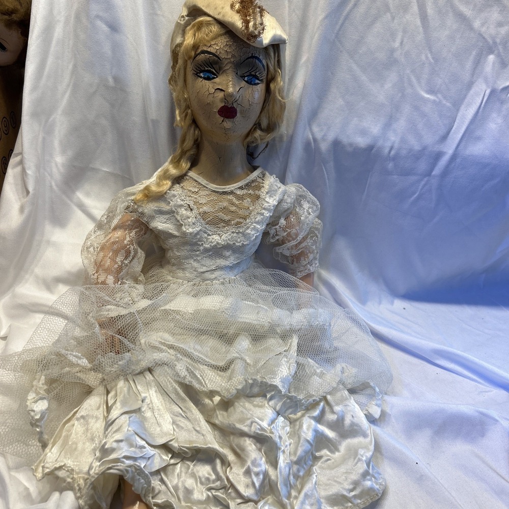 Antique Boudoir Bed Doll 1920- 1930 with Clothes Blue eyes red lips Blonde - Picture 5 of 13